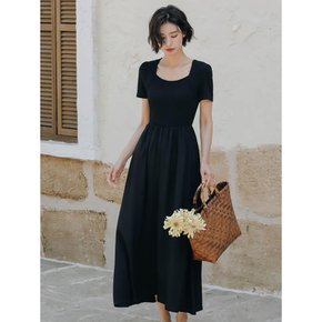 LS_Simple black long square pocket dress