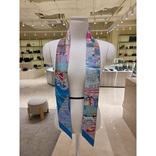 [부산점] 여성 로고 프린트 실크 트윌리 스카프 32-0908-776466