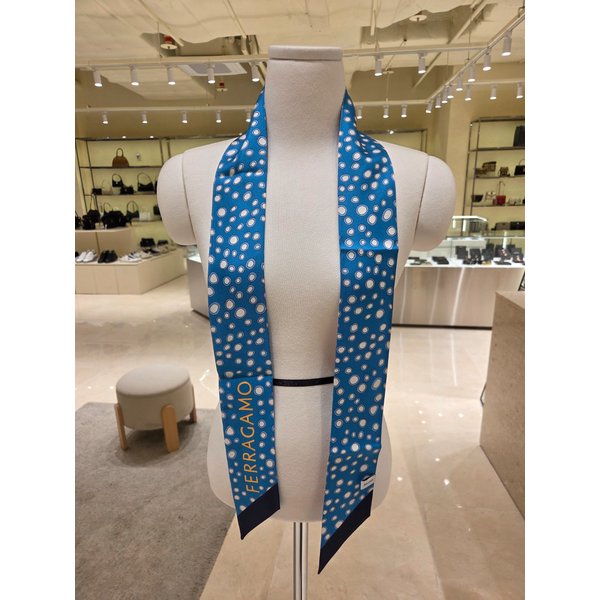 [부산점] 여성 로고 프린트 실크 트윌리 스카프 32-0908-776466