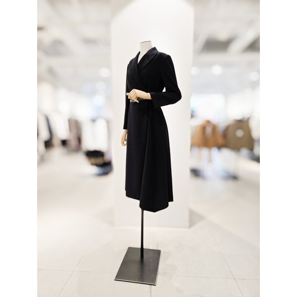 [파주점] [더아이잗컬렉션]피크드 라펠 플레어 원피스 CS4B0OP631