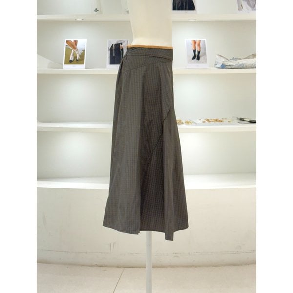 [여주점] 여성 윈도우 체크 플레어 스커트 (D253MSD008)