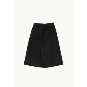 GCG 26FW No.342 Heavy Wool Crossed Short Trousers, Black