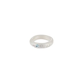 naia ring-white