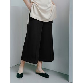 Wide Silhouette Slacks [Black]