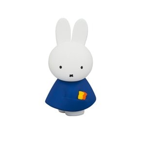 UDF Dick Bruna Series 5 : Miffy with candy