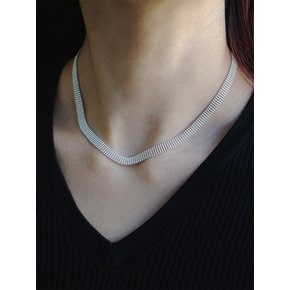 SILK BUCKLE CHOKER SILVER