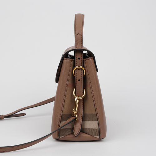 https://image-cdn.trenbe.com/resale-product-photo/874108/1789987520535-b6a51ba2-bee4-4078-8dac-a05d44858e61.jpg