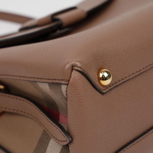 https://image-cdn.trenbe.com/resale-product-photo/874108/1789987520571-393c418c-047d-462c-9e4d-4f6fabf9e2b3.jpg