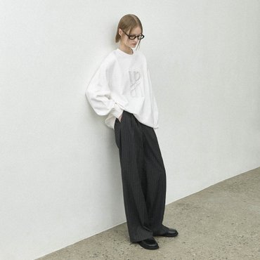 나인(Atelier Nain) (택가:89,000원)에센셜 로고 스웻셔츠(T-7033)