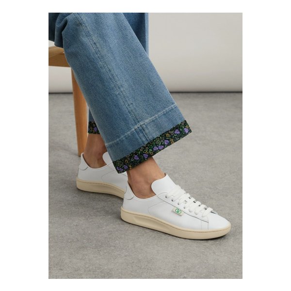 로이코 가죽 스니커즈 화이트 1647597358530640