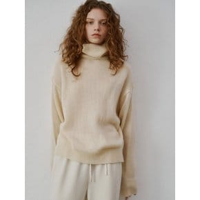 Kid mohair turtle neck knit (Ivory)