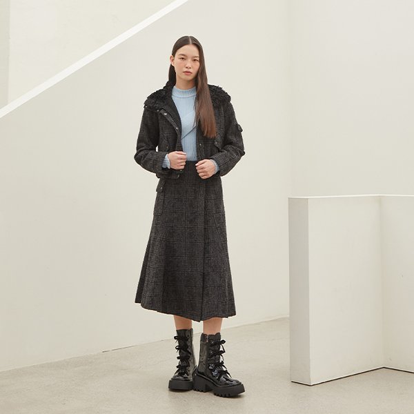 [시흥점] 여성 뽀글이 퍼 믹스 하이넥 루즈핏 점퍼 (EQ4WZ960)