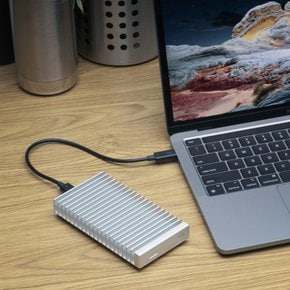 OWC Express 1M2 썬더볼트4 USB4 NVMe M.2 USB-C 외장SSD 외장하드 케이스 풀 알루미늄