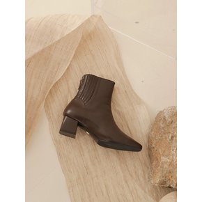 Accordion ankle boots / brown