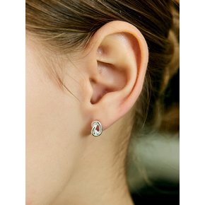 [진주귀걸이 2종 증정] Cross twist point earring