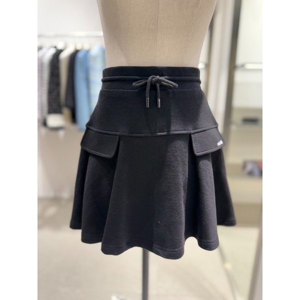 [여주점] 프린팅 포인트 V넥 밑단 스트링 티셔츠 스커트 세트 ES2CL862