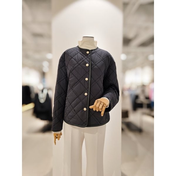 [파주점] 퀼팅 메탈 버튼 포인트 패딩 점퍼 CPAA2PD211