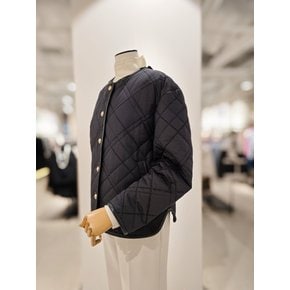 [파주점] 퀼팅 메탈 버튼 포인트 패딩 점퍼 CPAA2PD211