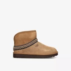 5456220 UGG Classic Mini Crescent suede and shearling boots