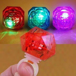 LED왕보석반지(24개) 1개 900원 반짝반짝 불들어오는 유아 반지 어린이반지  장난감반지