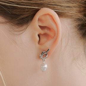 [장윤주, 이수현, 이수민 착용] knot pearl post earring