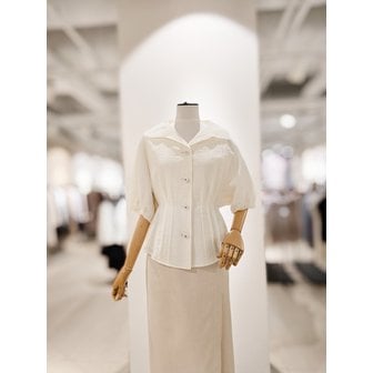 아이잗컬렉션 [파주점] [더아이잗컬렉션]턱 디테일 돌먼 슬리브 블라우스 CR6A0BL071