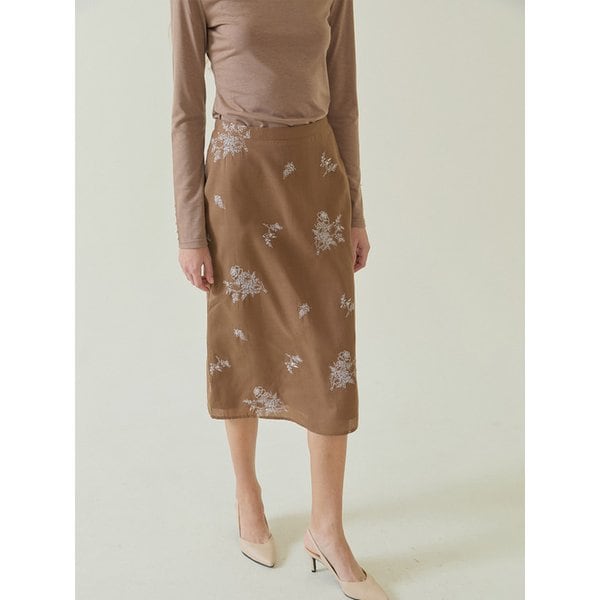 Fleur Embroidery Skirt _ Brown