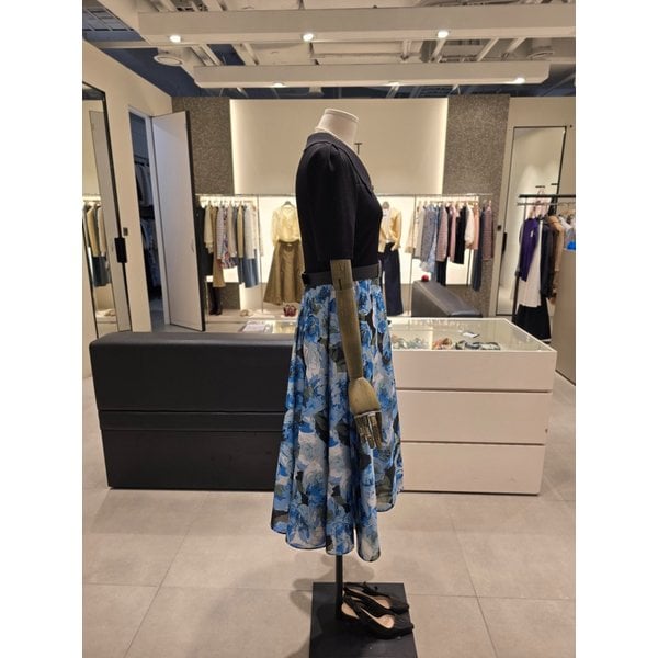 [파주점] 새틴 배색 니트 플레어 원피스 JS4B0OP301