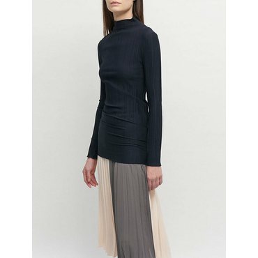 코우리 MIDNIGHT CAREL PLEATED TOP