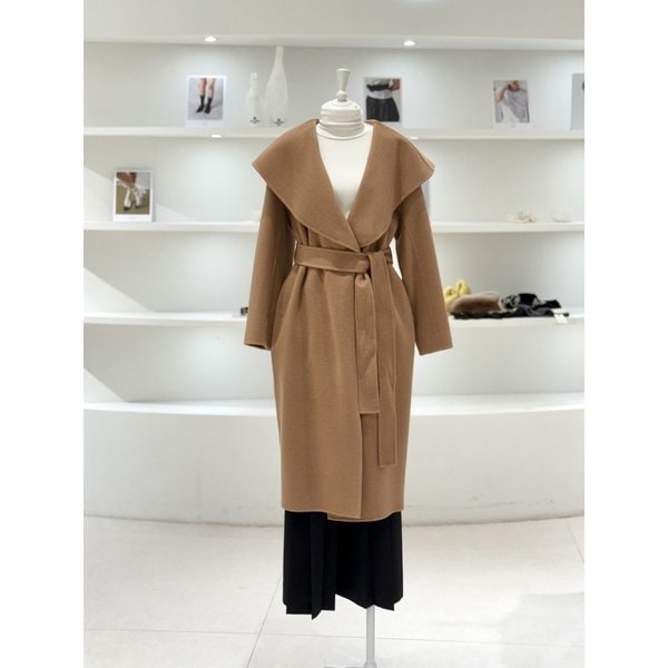 [여주점] 여성 벨티드 와이드 카라 롱 코트 (L254PSH511)