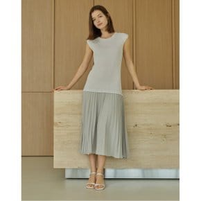 데일리 라운드넥 플리츠 반팔 원피스 (EB2OW042D)