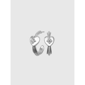 Heart cubic line earring