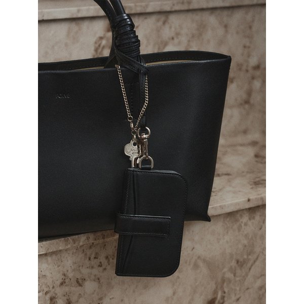 NUA Wallet Necklace Black