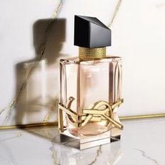 [4월/SSG단독] 리브르 오 드 뚜왈렛 50ml 세트(+리브르 EDT 7.5ml+베이지 파우치)