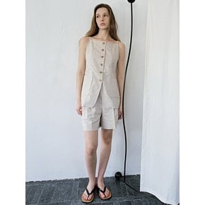 Sable Two Tuck Shorts Beige