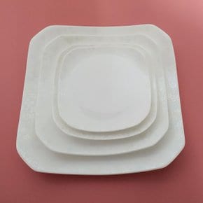 레니아 접시(중) 품질좋은 국산 본차이나 제품~~