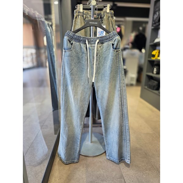 [시흥점] 2선 데님 스트레이트 세미와이드팬츠(남여공용)/JGZZ80101BL