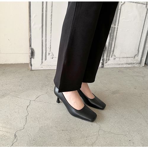 컴온슈 / 소가죽 사각코 엣지라인 펌프스힐 구두 (6.5cm)