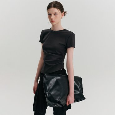 룩캐스트 제제 언발란스 티셔츠_차콜 / ZEZE UNBLANCE T-SHIRT_CHARCOAL
