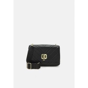 4461722 DKNY DELPHINE SHOULDER BAG - Handbag black/gold