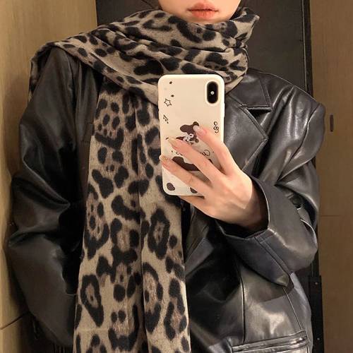 미즈큐즈 / 레오파드 패턴 머플러 숄 프린지 목도리