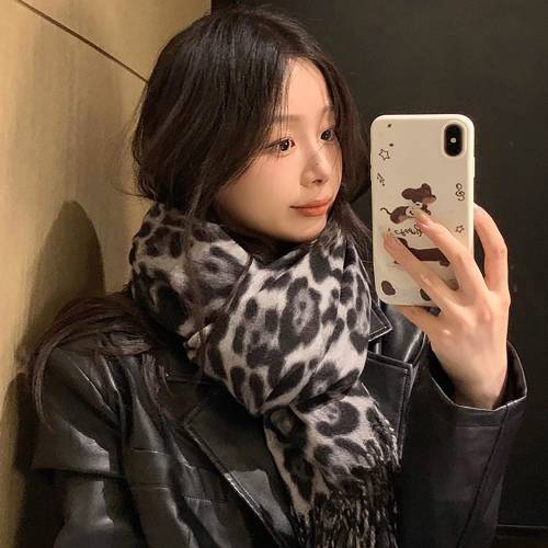 미즈큐즈 / 레오파드 패턴 머플러 숄 프린지 목도리