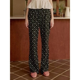 eyeye FLOWER TERRY FLARED PANTS_BLACK (EEOU1PTR01W)