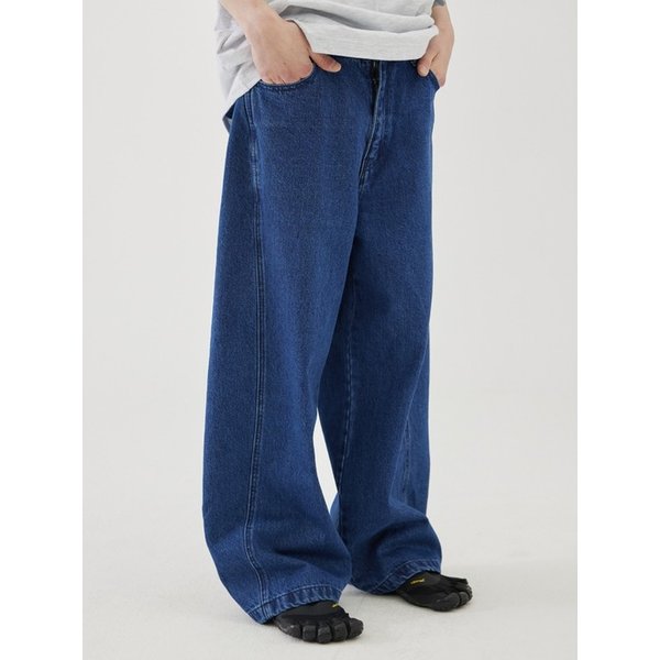 Vintage Washed Curved Denim - M/Blue