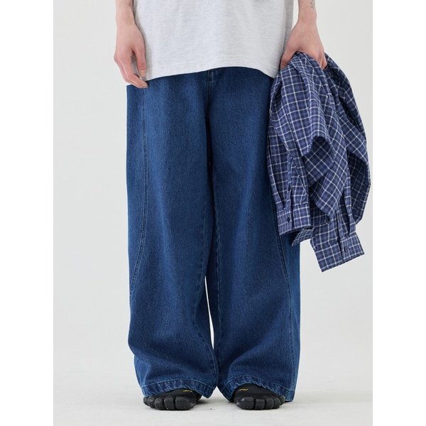 Vintage Washed Curved Denim - M/Blue