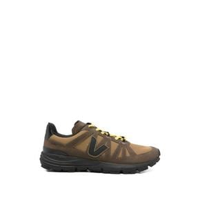 26SS 베자 스니커즈 DE1821412 TEEBK BROWN
