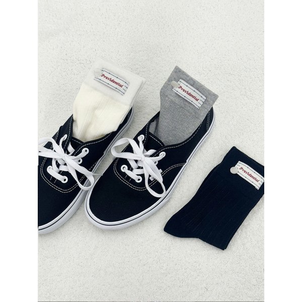 1319버튼탭 면 여성 패션 브랜드 단추 래터링 로고 명품 브랜드 fashion socks 양말