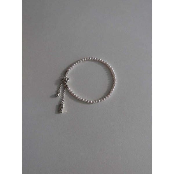 standard thin pearl bracelet