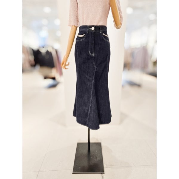 [파주점] [더아이잗컬렉션]논페이드 체인 데님 스커트 CR4A0SK221
