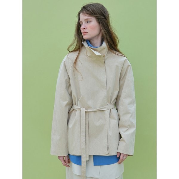 [리퍼브] 하이넥 하프 트렌치 BEIGE